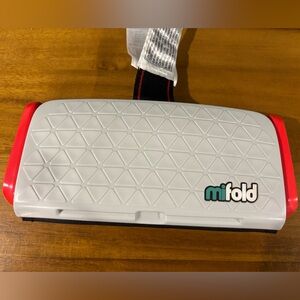 Mifold Comfort grab-and-go booster